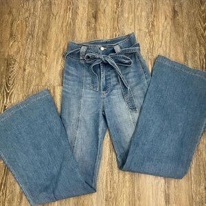 High Rise Women's Jeans (Stretchy)